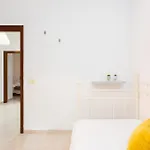 Tenohomes Stunning Family Retreat In Silos Nyaraló