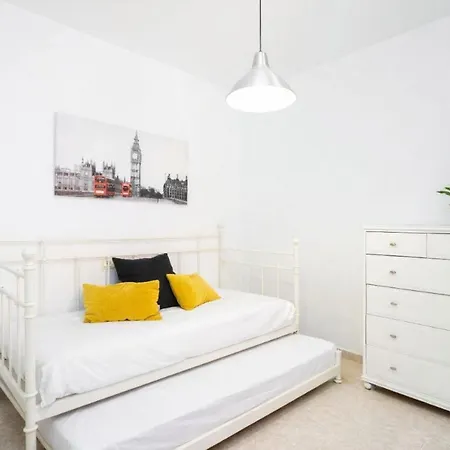 Tenohomes Stunning Family Retreat In Silos Holiday home